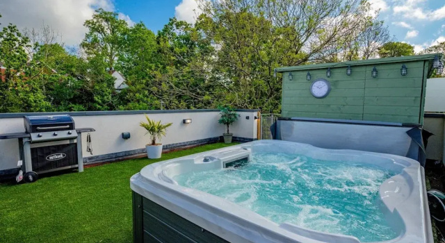 Коттедж Host Stay Hilltop House