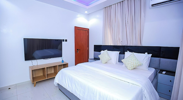 House of Card, Rezerwuj Hotel Hotele SPA w Bwari, SPA