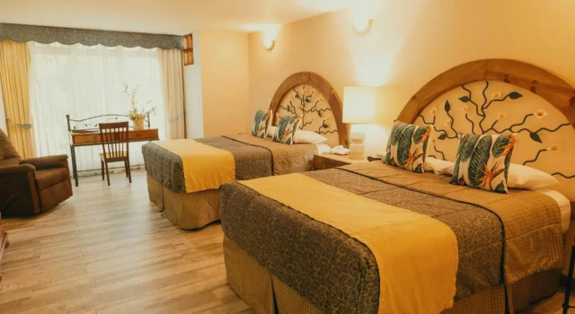 Полулюкс El Rodeo Estancia Boutique Hotel & Steakhouse