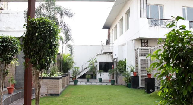 OYO Rooms Garh Road Meerut