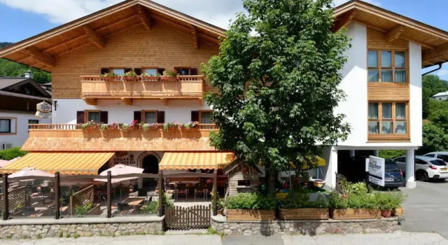 Café Pension Koller, Забронировать Отель Бриксен-им-Тале Brixental