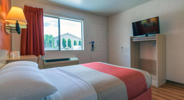 Двухместный номер Motel 6-Stanton, CA- Anaheim West