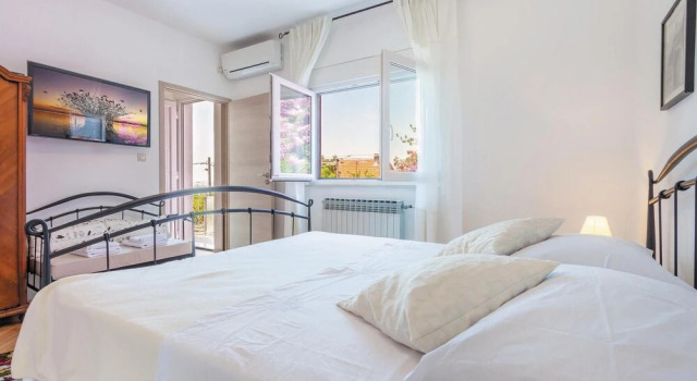 Holiday Home Podstrana - 04