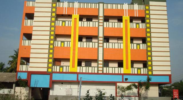 Hotel Bhavani Grand, Забронировать Отель Nidadavole 
