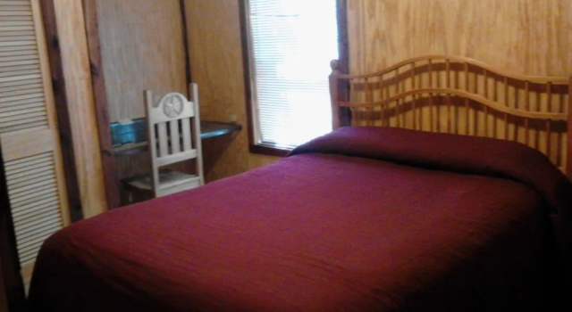 Shady Oaks Cabins & RV Park, Rezervasyon Otel Fairfield Teksas