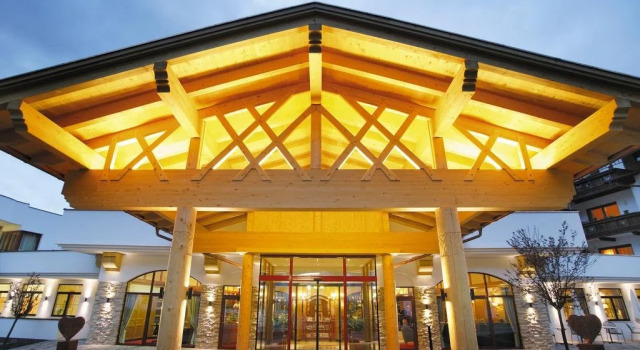 Hotel Tyrol am Haldensee, Забронировать Отель Хальдензе Танхаймер-Вальд, рядом с Gundlift II