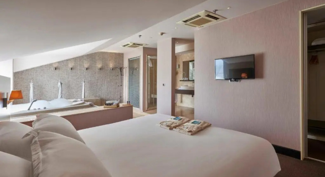 Люкс Superior Richmond Nua Wellness Spa - Adult Only