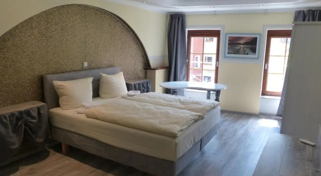 Hotel am Markt, Забронировать Отель Саарбург Trier-Saarburg