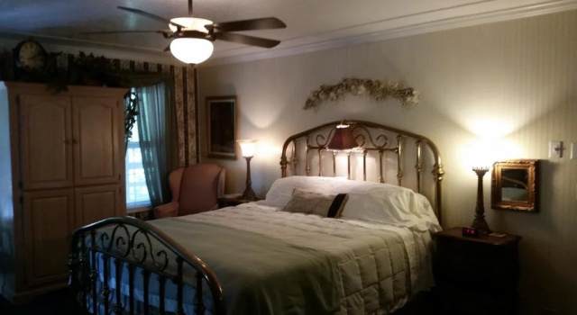 Rooster Hill Short Stay, Varaa Hotelli Port Angeles 