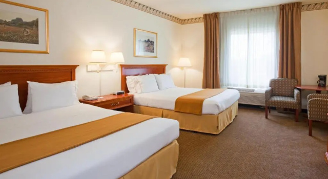 Четырёхместный номер Standard Holiday Inn Express St Croix Valley by IHG