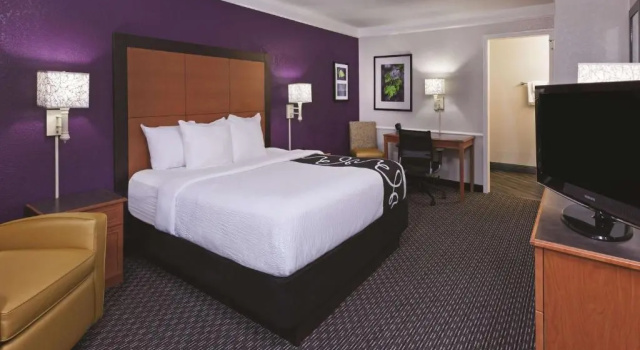 Номер Standard La Quinta Inn by Wyndham San Marcos