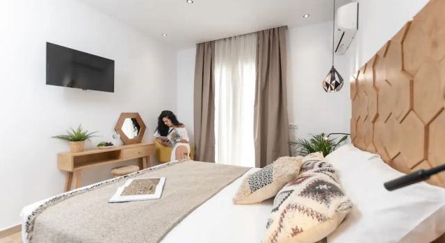 Двухместная студия Superior с балконом Galazia Boutique Apartments