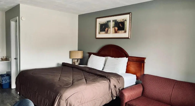Номер Standard Ozark Inn & Suites