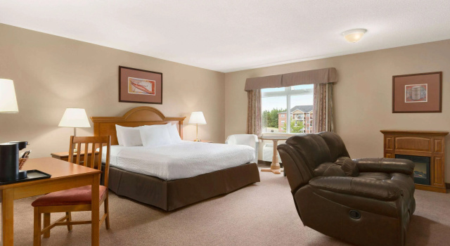 Days Inn by Wyndham Oromocto Conference Centre, Брондау Қонақ үй Oromocto River Valley