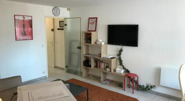 Appartement CANNES bord de mer, Забронировать Апартаменты/квартира Отели Приморских Альпы с парковкой, Парковка