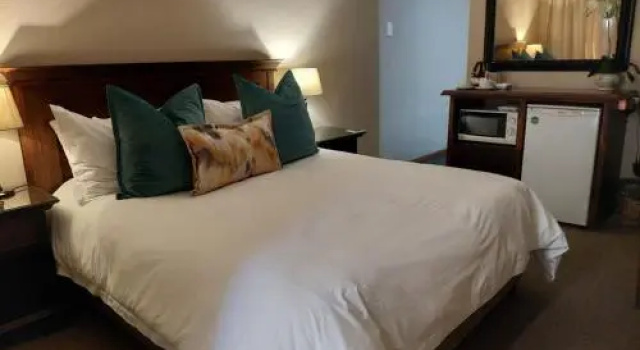 Aloes Guest House 62 on Meintjies, Забронировать Гостевой дом Мидделбург провинция Восточный Кейп