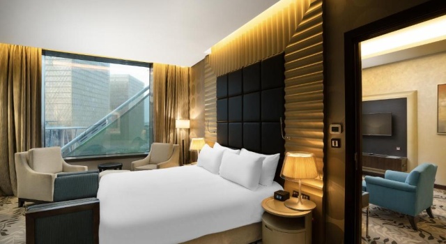 Люкс Crowne Crowne Plaza Riyadh - RDC Hotel & Convention by IHG