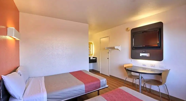 Номер Deluxe Motel 6-Laredo, TX - South