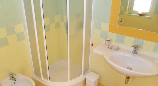 Двухместный номер Standard с балконом и с видом на озеро Albergo Bel Soggiorno