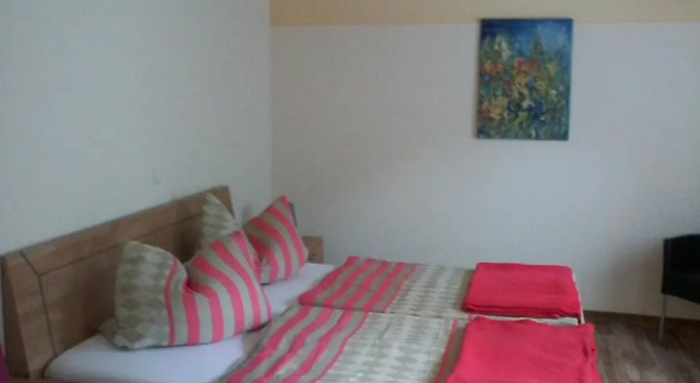 Pension Waldbad Dommitzsch, Забронировать Отель Доммич Düben Heath
