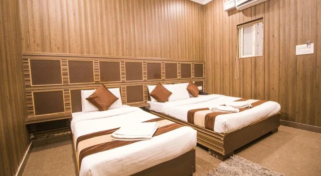 Трёхместный семейный номер Standard Hotel Pardesi,Har ki pauri Road Haridwar
