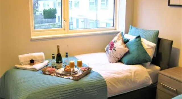 Airport/University Luxury Apartment 1, Rezervați Apartament Southampton Hampshire