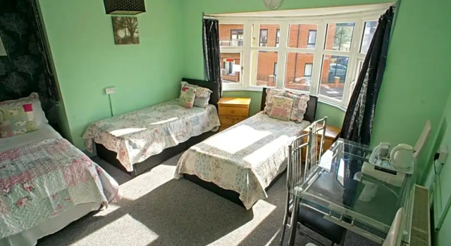 Lazydaze, Забронировать Отель Херн-Бей Кент