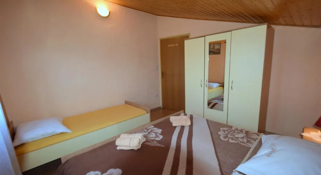 Apartments Mare, Забронировать Апартаменты/квартира Чижичи остров Крк