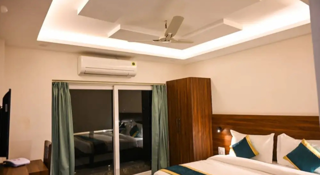 Hotel 7 Heaven