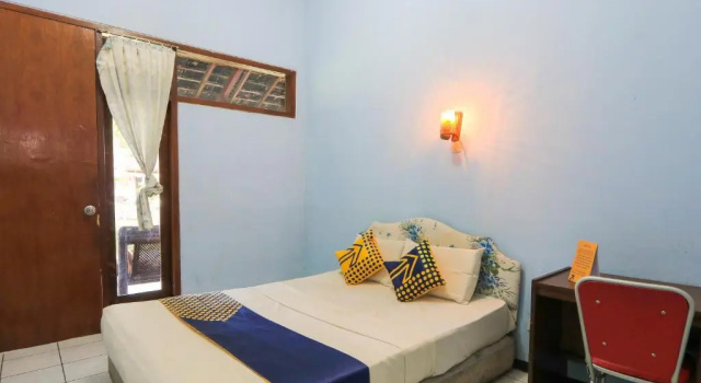 Двухместный номер Standard OYO 2465 Hotel Raung View
