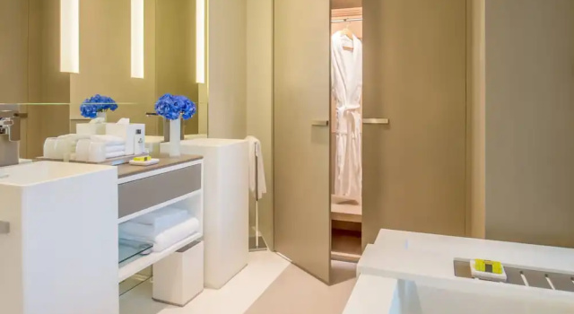 Двухместный полулюкс InterContinental Dubai Marina by IHG