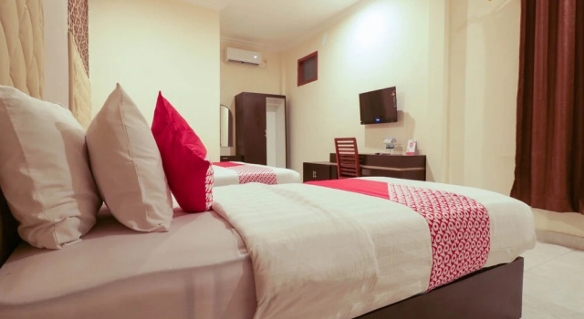 New Garuda Hotel by OYO Rooms