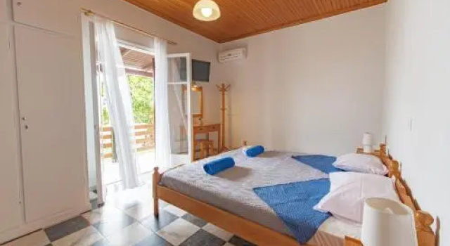 Holiday home 2 bedrooms 1 bathroom - Agios Gordios, Забронировать Отель Айос-Георгиос Корфу, рядом с Пляж Агиос Гордиос