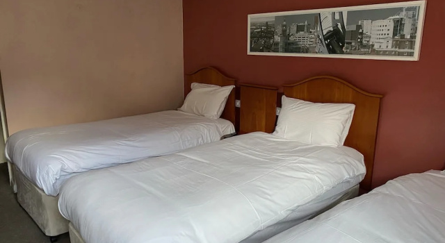 Трёхместный номер Standard Airport Inn Manchester