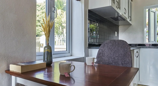 Little Colmar - Homestay & Pottery Studio, Rezervasyon Apart Otel Quang Ninh ucuz oteller