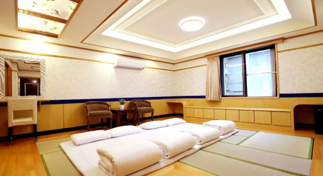 Номер Deluxe Phoenix Pavilion Hot Spring Hotel