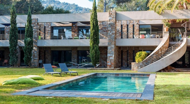 Вилла Elegant Villa Overlooking Gaou Bay