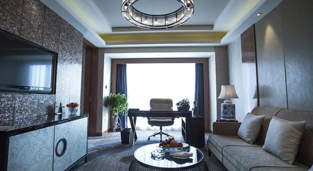 Люкс Business Universal Hotel Urumqi