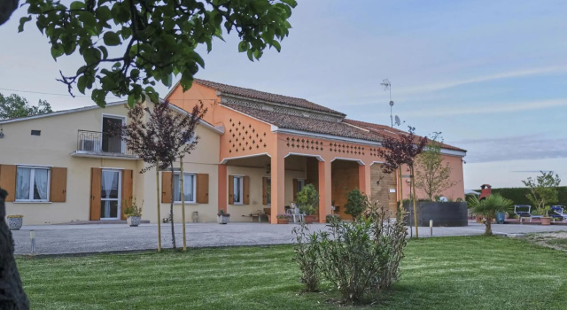 Holiday countryside home with swimming pool, sauna Less than 20km from the sea, Забронировать Вилла Кодевиго Венето