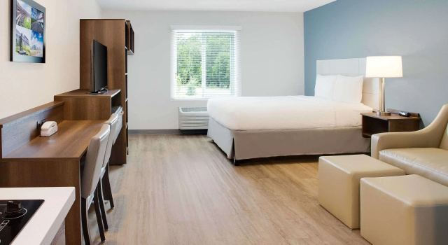 Номер Standard WoodSpring Suites Daytona Beach Int'l Speedway