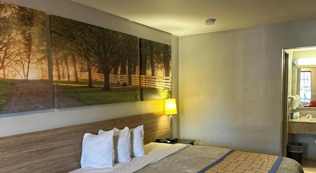 Номер Standard Days Inn by Wyndham WestEnd Alexandria,VA Washington DC Area