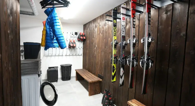 Villa in Cerny Dul With Pool & Sauna