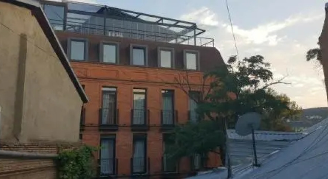 2 Santeli Turn Guest House, Забронировать Гостевой дом Отели Авлабари с бассейном, Бассейн
