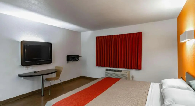 Номер Standard Motel 6-Anaheim, CA