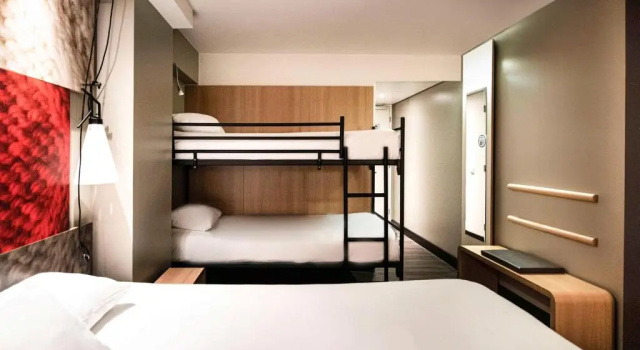 Семейный номер ibis Amsterdam Centre