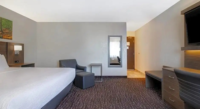 Dvoulůžkový s manželskou postelí Apartmá 1 ložnice Prince Albert Inn