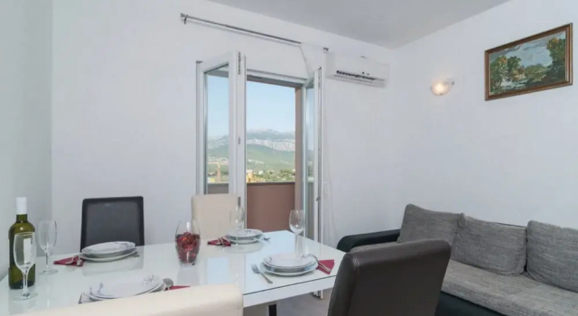 Apartments Tomic