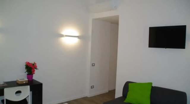 Travel House