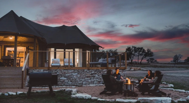 Outdoorsy Hill Country, Забронировать Кемпинг Джонсон-Сити Texas Wine Country