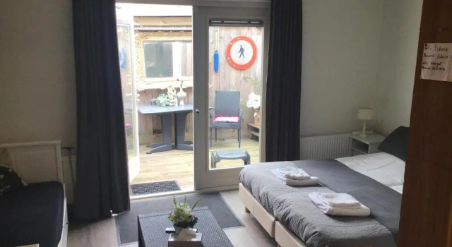 Bed & Breakfast Klokgaaf, Забронировать Отель Де-Ког Тексел